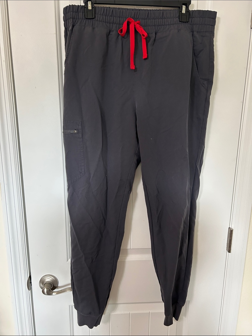 Figs Women's Scrub Set - Picture 7 of 10